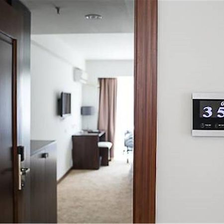Coinfamily Hotel Şanghay Dış mekan fotoğraf